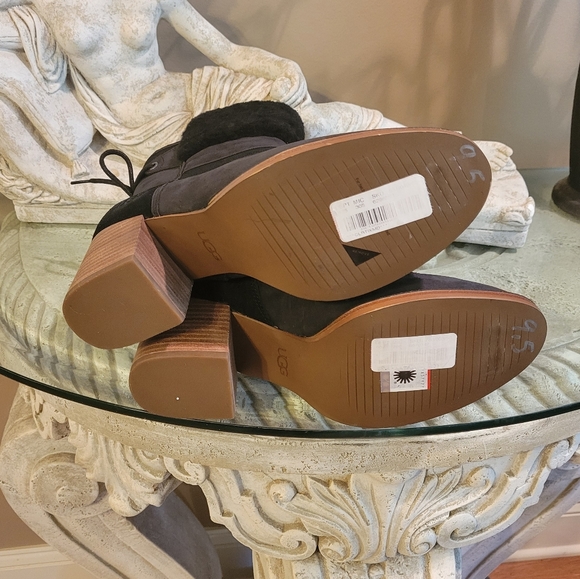 Ugg Kirke Suede Brushed Leather Shearling Stacked Heel Bootie Black Size 9 #458 - Picture 13 of 14